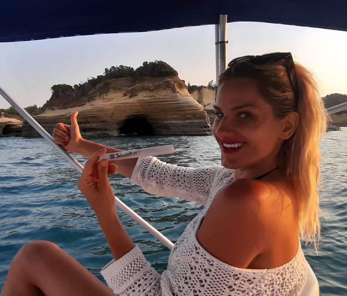 Le Siwak Miswak avec étui est un excellent ajout à vos vacances